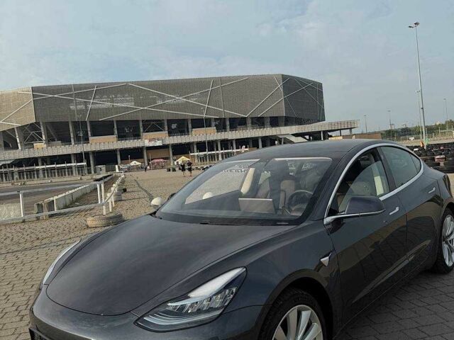 Сірий Тесла Модель 3, об'ємом двигуна 0 л та пробігом 38 тис. км за 12750 $, фото 1 на Automoto.ua