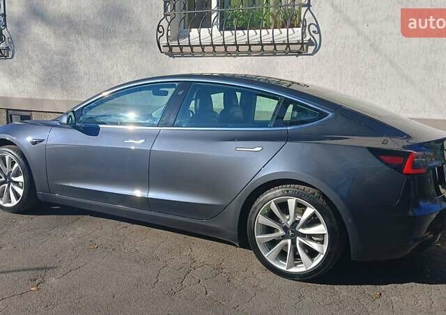 Серый Тесла Модель 3, объемом двигателя 0 л и пробегом 108 тыс. км за 17850 $, фото 19 на Automoto.ua