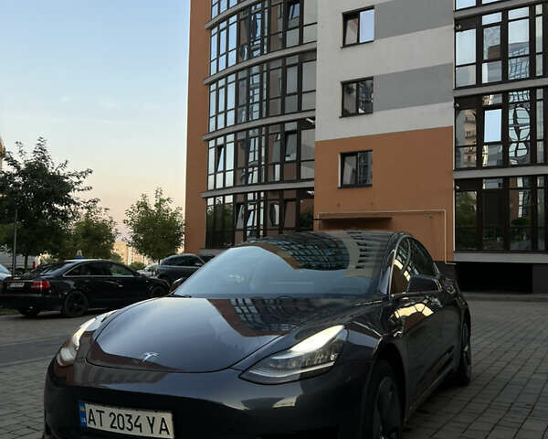 Серый Тесла Модель 3, объемом двигателя 0 л и пробегом 141 тыс. км за 18000 $, фото 7 на Automoto.ua