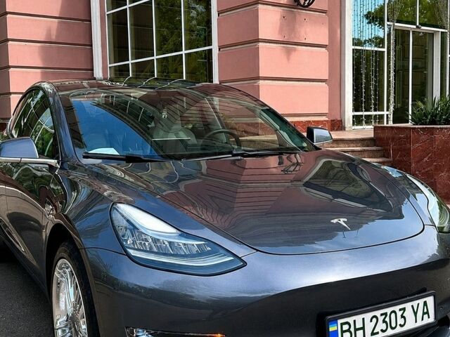 Серый Тесла Модель 3, объемом двигателя 0 л и пробегом 112 тыс. км за 19200 $, фото 9 на Automoto.ua