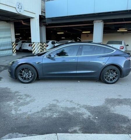 Серый Тесла Модель 3, объемом двигателя 0 л и пробегом 140 тыс. км за 16900 $, фото 43 на Automoto.ua