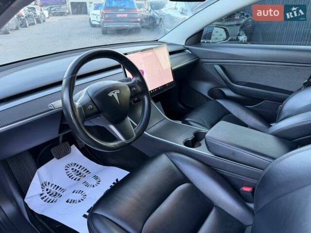 Сірий Тесла Модель 3, об'ємом двигуна 0 л та пробігом 404 тис. км за 10900 $, фото 16 на Automoto.ua