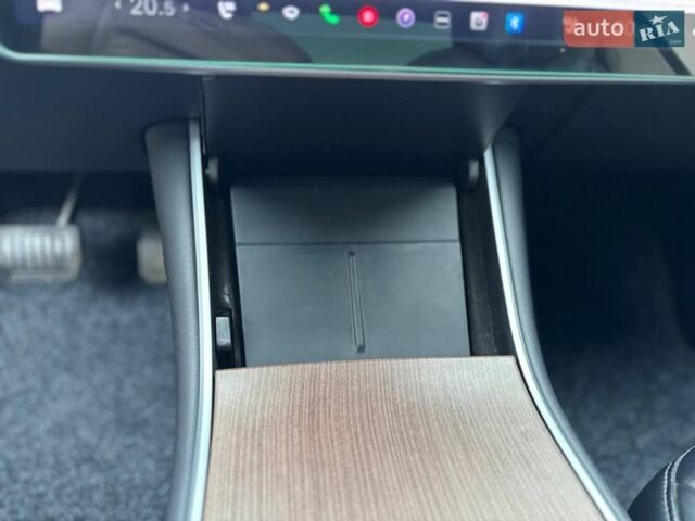 Серый Тесла Модель 3, объемом двигателя 0 л и пробегом 151 тыс. км за 15299 $, фото 14 на Automoto.ua