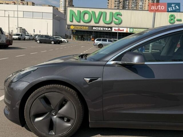 Серый Тесла Модель 3, объемом двигателя 0 л и пробегом 145 тыс. км за 18500 $, фото 7 на Automoto.ua