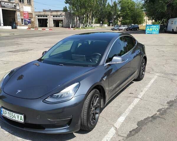 Серый Тесла Модель 3, объемом двигателя 0 л и пробегом 191 тыс. км за 17000 $, фото 1 на Automoto.ua