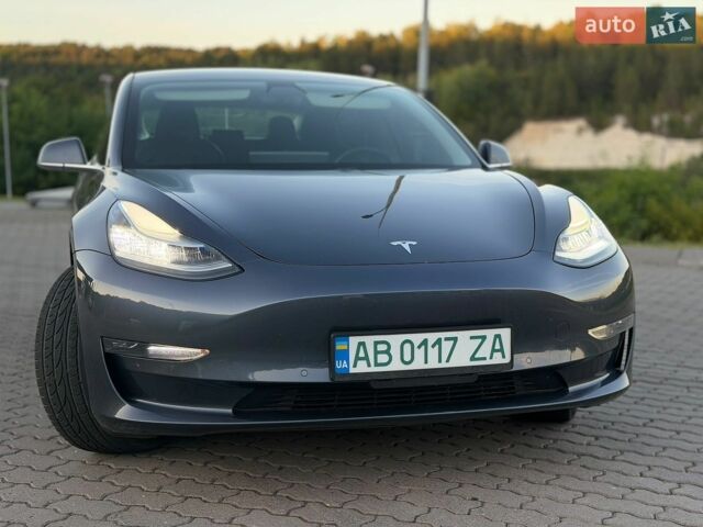 Серый Тесла Модель 3, объемом двигателя 0 л и пробегом 86 тыс. км за 14900 $, фото 3 на Automoto.ua