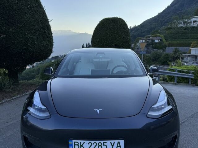 Сірий Тесла Модель 3, об'ємом двигуна 0 л та пробігом 126 тис. км за 21000 $, фото 19 на Automoto.ua