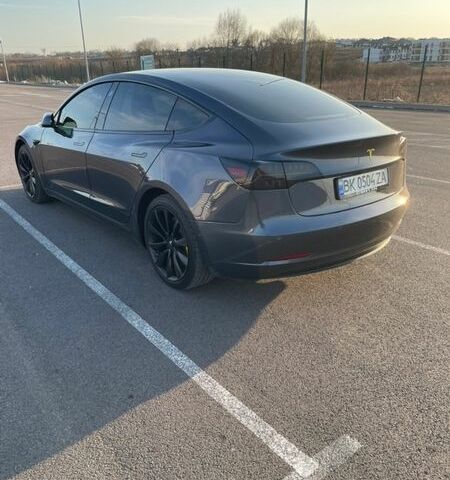 Сірий Тесла Модель 3, об'ємом двигуна 0 л та пробігом 119 тис. км за 17700 $, фото 3 на Automoto.ua