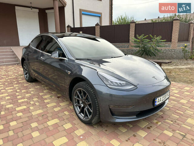 Сірий Тесла Модель 3, об'ємом двигуна 0 л та пробігом 77 тис. км за 18700 $, фото 1 на Automoto.ua
