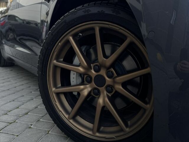 Серый Тесла Модель 3, объемом двигателя 0 л и пробегом 93 тыс. км за 20900 $, фото 11 на Automoto.ua