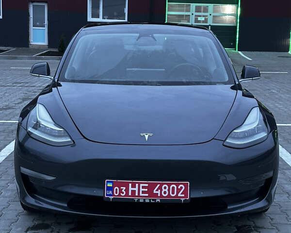 Серый Тесла Модель 3, объемом двигателя 0 л и пробегом 217 тыс. км за 14999 $, фото 1 на Automoto.ua