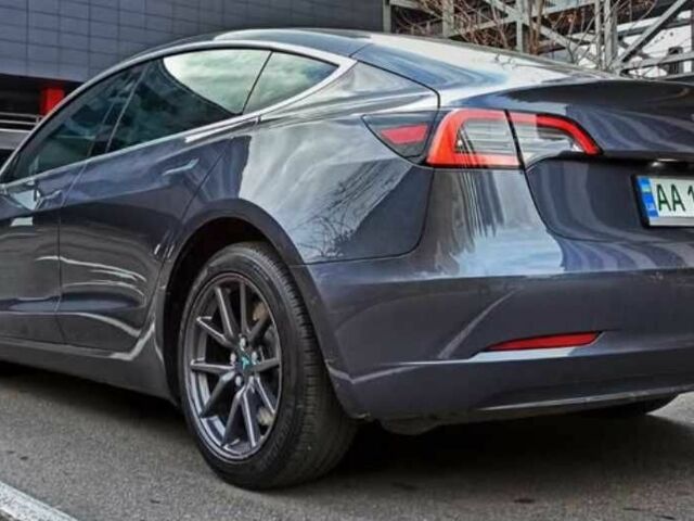 Серый Тесла Модель 3, объемом двигателя 0 л и пробегом 78 тыс. км за 13200 $, фото 5 на Automoto.ua