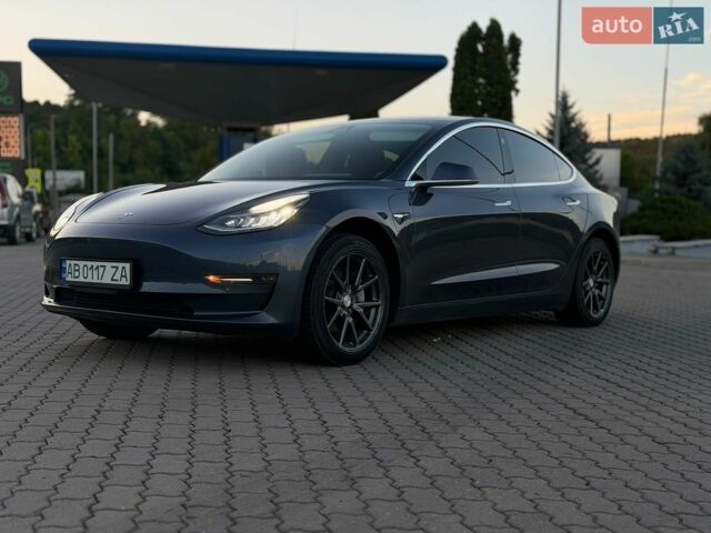 Серый Тесла Модель 3, объемом двигателя 0 л и пробегом 86 тыс. км за 14900 $, фото 11 на Automoto.ua