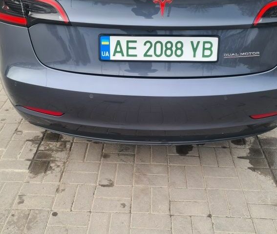 Серый Тесла Модель 3, объемом двигателя 0 л и пробегом 85 тыс. км за 18000 $, фото 12 на Automoto.ua