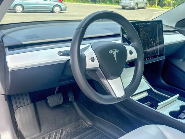 Сірий Тесла Модель 3, об'ємом двигуна 0 л та пробігом 26 тис. км за 7983 $, фото 7 на Automoto.ua