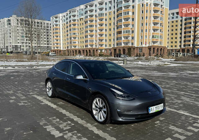 Серый Тесла Модель 3, объемом двигателя 0 л и пробегом 70 тыс. км за 24000 $, фото 5 на Automoto.ua