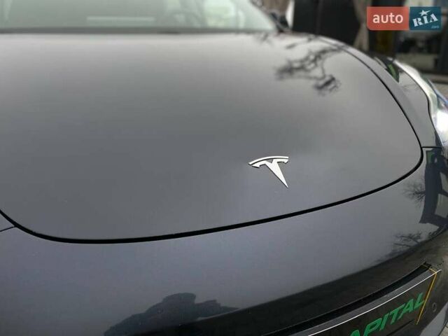 Серый Тесла Модель 3, объемом двигателя 0 л и пробегом 158 тыс. км за 20490 $, фото 7 на Automoto.ua