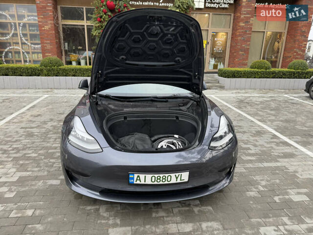 Серый Тесла Модель 3, объемом двигателя 0 л и пробегом 62 тыс. км за 17500 $, фото 11 на Automoto.ua