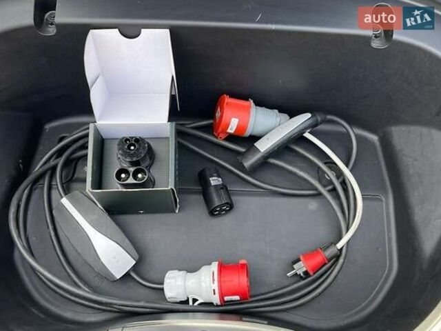 Серый Тесла Модель 3, объемом двигателя 0 л и пробегом 129 тыс. км за 20900 $, фото 10 на Automoto.ua