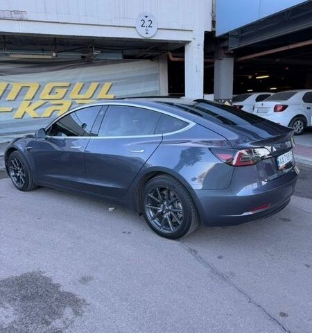 Серый Тесла Модель 3, объемом двигателя 0 л и пробегом 140 тыс. км за 16900 $, фото 33 на Automoto.ua