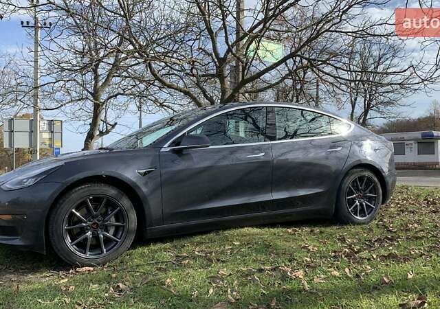 Сірий Тесла Модель 3, об'ємом двигуна 0 л та пробігом 82 тис. км за 26999 $, фото 1 на Automoto.ua