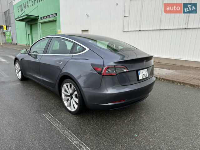 Серый Тесла Модель 3, объемом двигателя 0 л и пробегом 98 тыс. км за 15800 $, фото 3 на Automoto.ua