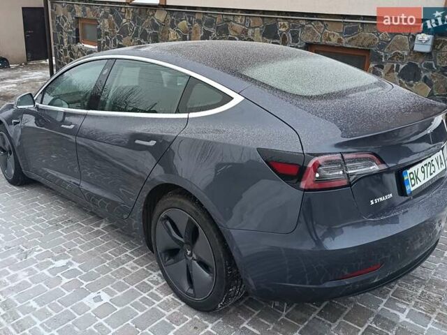 Сірий Тесла Модель 3, об'ємом двигуна 0 л та пробігом 125 тис. км за 16500 $, фото 4 на Automoto.ua