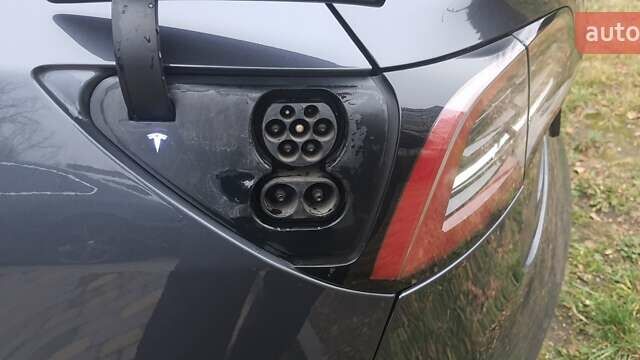 Сірий Тесла Модель 3, об'ємом двигуна 0 л та пробігом 108 тис. км за 18800 $, фото 11 на Automoto.ua