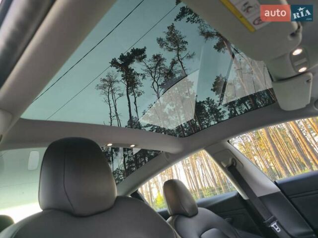 Тесла Модель 3 2019 у Житомирі на Automoto.ua Сірий Тесла Модель 3, об'ємом двигуна 0 л та пробігом 169 тис. км за 17900 $, фото 29 на Automoto.ua