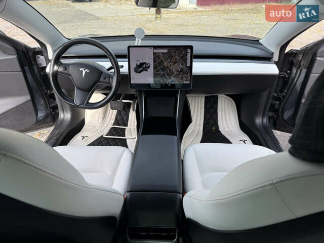 Тесла Модель 3 2019 у Києві на Automoto.ua Сірий Тесла Модель 3, об'ємом двигуна 0 л та пробігом 167 тис. км за 15500 $, фото 9 на Automoto.ua