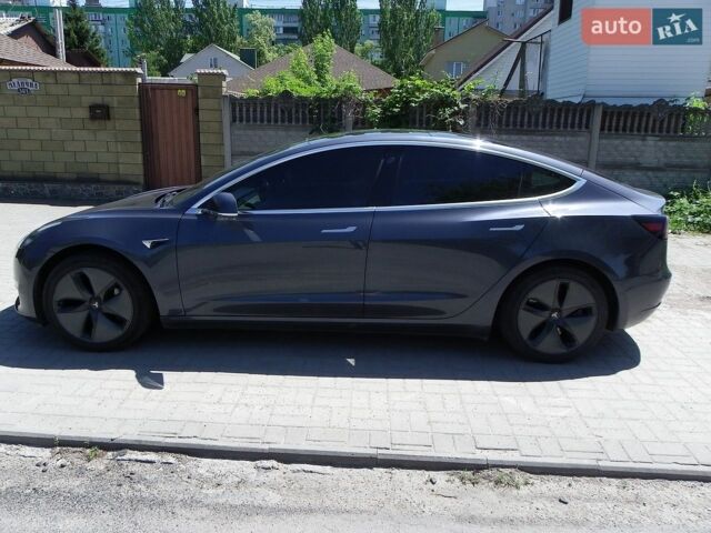 Серый Тесла Модель 3, объемом двигателя 0 л и пробегом 165 тыс. км за 17600 $, фото 9 на Automoto.ua