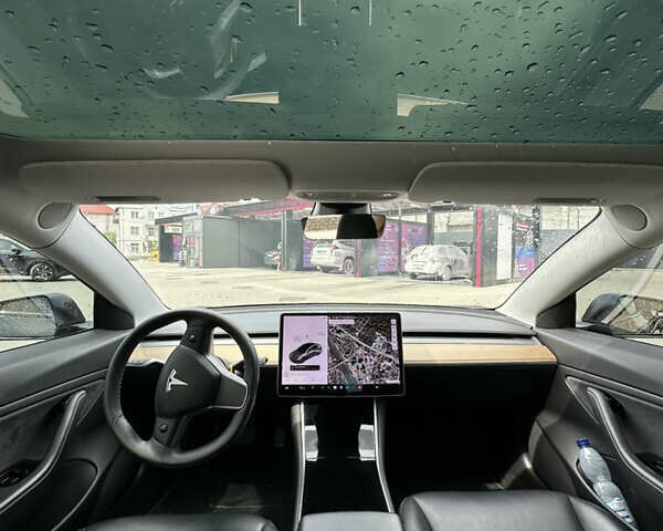 Сірий Тесла Модель 3, об'ємом двигуна 0 л та пробігом 92 тис. км за 15800 $, фото 6 на Automoto.ua