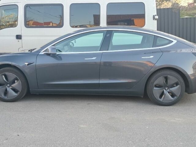 Серый Тесла Модель 3, объемом двигателя 0 л и пробегом 197 тыс. км за 15999 $, фото 3 на Automoto.ua
