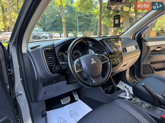 Сірий Тесла Модель 3, об'ємом двигуна 0 л та пробігом 37 тис. км за 7916 $, фото 1 на Automoto.ua