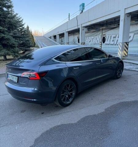 Серый Тесла Модель 3, объемом двигателя 0 л и пробегом 140 тыс. км за 16900 $, фото 19 на Automoto.ua