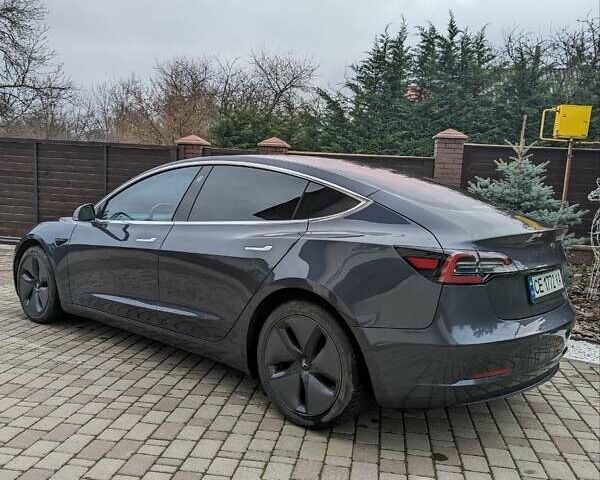 Серый Тесла Модель 3, объемом двигателя 0 л и пробегом 68 тыс. км за 23500 $, фото 11 на Automoto.ua