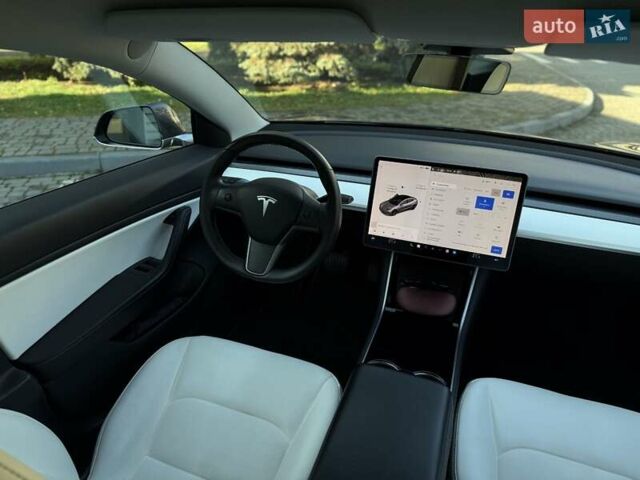 Серый Тесла Модель 3, объемом двигателя 0 л и пробегом 87 тыс. км за 21900 $, фото 38 на Automoto.ua