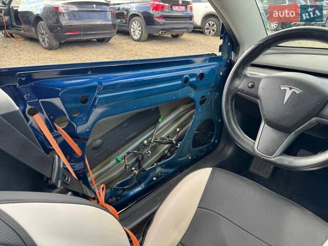Сірий Тесла Модель 3, об'ємом двигуна 0 л та пробігом 174 тис. км за 11200 $, фото 12 на Automoto.ua