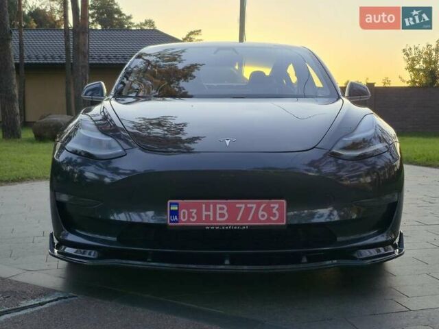 Тесла Модель 3 2019 у Житомирі на Automoto.ua Сірий Тесла Модель 3, об'ємом двигуна 0 л та пробігом 169 тис. км за 17900 $, фото 15 на Automoto.ua