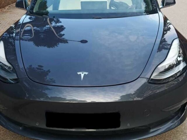 Тесла Модель 3 2019 у Києві на Automoto.ua Сірий Тесла Модель 3, об'ємом двигуна 0 л та пробігом 69 тис. км за 12850 $, фото 1 на Automoto.ua