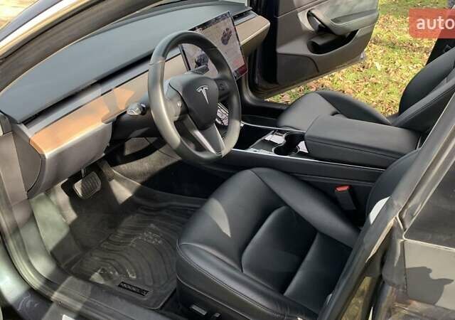 Сірий Тесла Модель 3, об'ємом двигуна 0 л та пробігом 42 тис. км за 26999 $, фото 4 на Automoto.ua