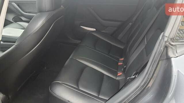 Сірий Тесла Модель 3, об'ємом двигуна 0 л та пробігом 108 тис. км за 18800 $, фото 25 на Automoto.ua