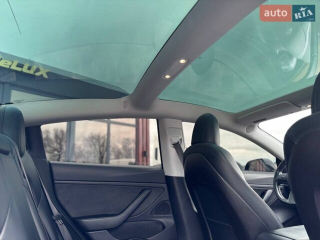 Серый Тесла Модель 3, объемом двигателя 0 л и пробегом 151 тыс. км за 15299 $, фото 30 на Automoto.ua