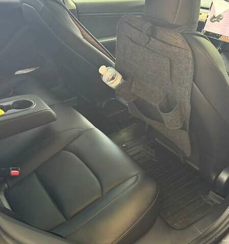 Серый Тесла Модель 3, объемом двигателя 0 л и пробегом 70 тыс. км за 18500 $, фото 15 на Automoto.ua