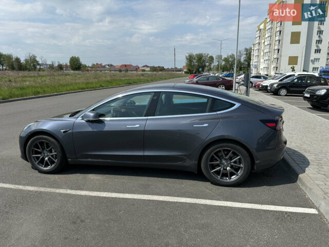 Серый Тесла Модель 3, объемом двигателя 0 л и пробегом 131 тыс. км за 17200 $, фото 5 на Automoto.ua