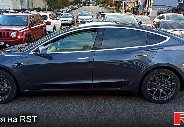 Сірий Тесла Модель 3, об'ємом двигуна 0.19 л та пробігом 152 тис. км за 19400 $, фото 3 на Automoto.ua
