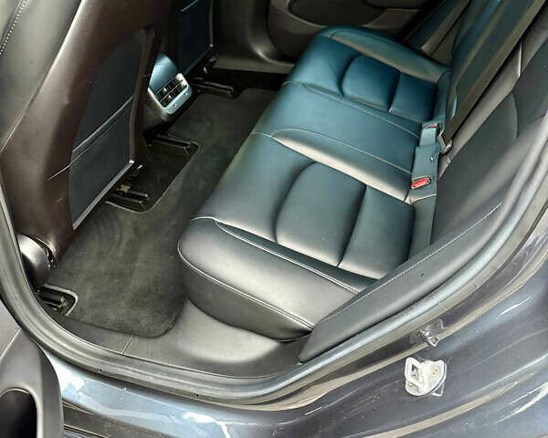 Серый Тесла Модель 3, объемом двигателя 0 л и пробегом 63 тыс. км за 20500 $, фото 17 на Automoto.ua