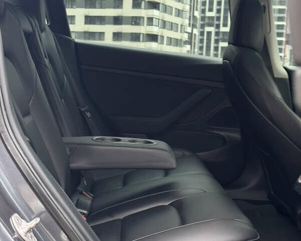 Серый Тесла Модель 3, объемом двигателя 0 л и пробегом 198 тыс. км за 15300 $, фото 42 на Automoto.ua