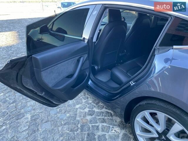 Сірий Тесла Модель 3, об'ємом двигуна 0 л та пробігом 87 тис. км за 17500 $, фото 7 на Automoto.ua