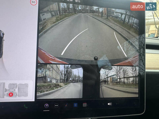 Серый Тесла Модель 3, объемом двигателя 0 л и пробегом 149 тыс. км за 17700 $, фото 20 на Automoto.ua